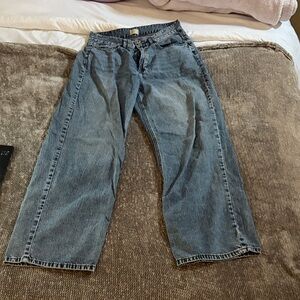 Comfy baggy low rise jeans